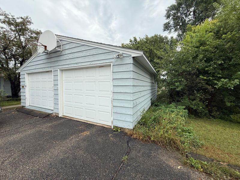 905 13th St, Granite Falls, MN 56241