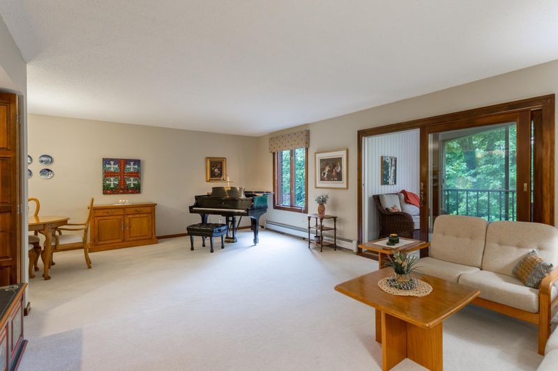 8430 Pennsylvania Rd #214, Bloomington, MN 55438