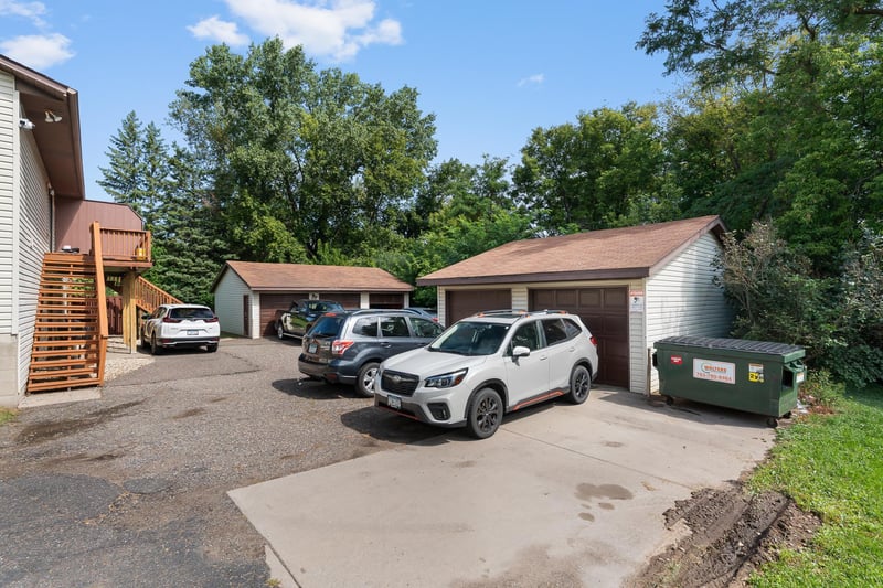 2630 Ruth St, Little Canada, MN 55117