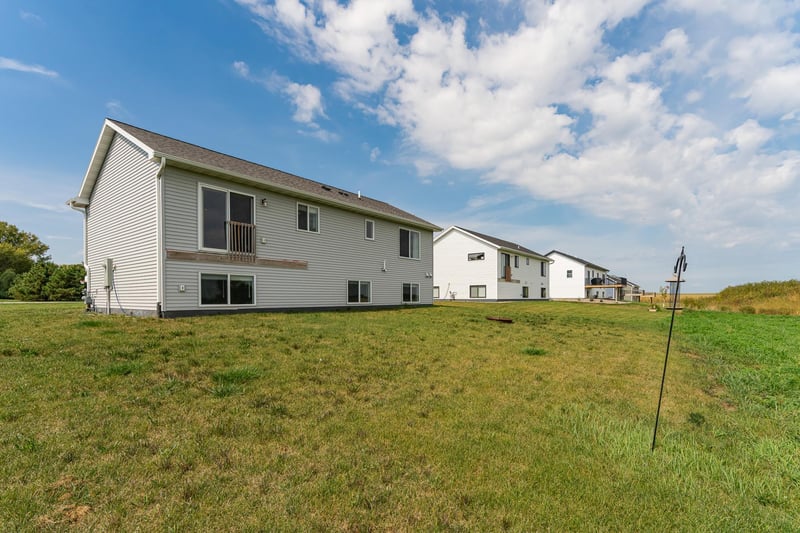 416 Spring Day Ave NE, Eyota, MN 55934