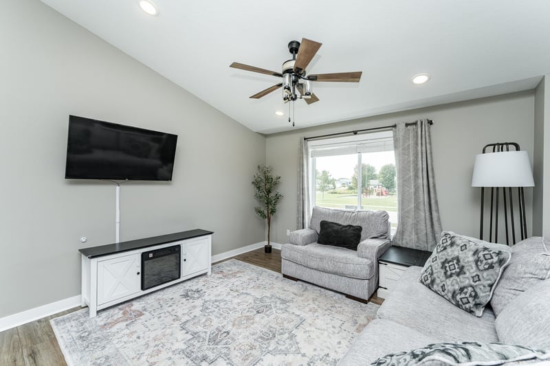416 Spring Day Ave NE, Eyota, MN 55934
