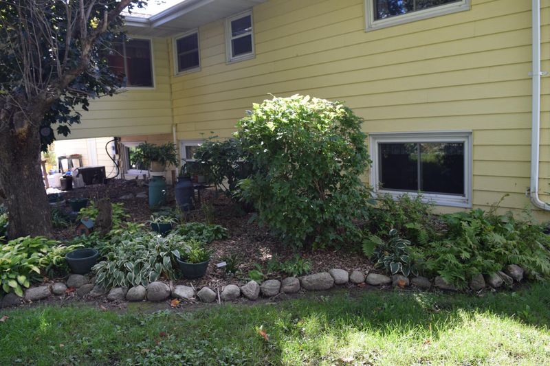 1846 Dempsey Ave SW, Waverly, MN 55390