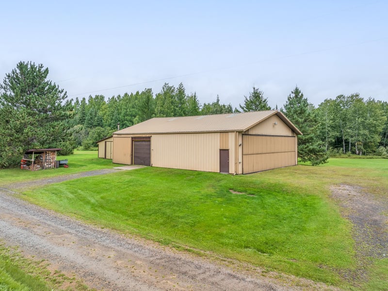 7528 Siebert Rd, Embarrass, MN 55732
