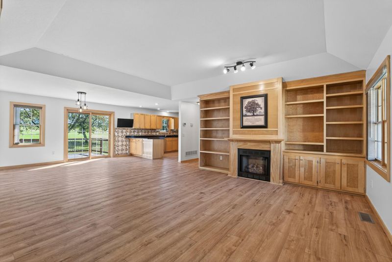 325 Trailstone Dr SW, Cokato, MN 55321