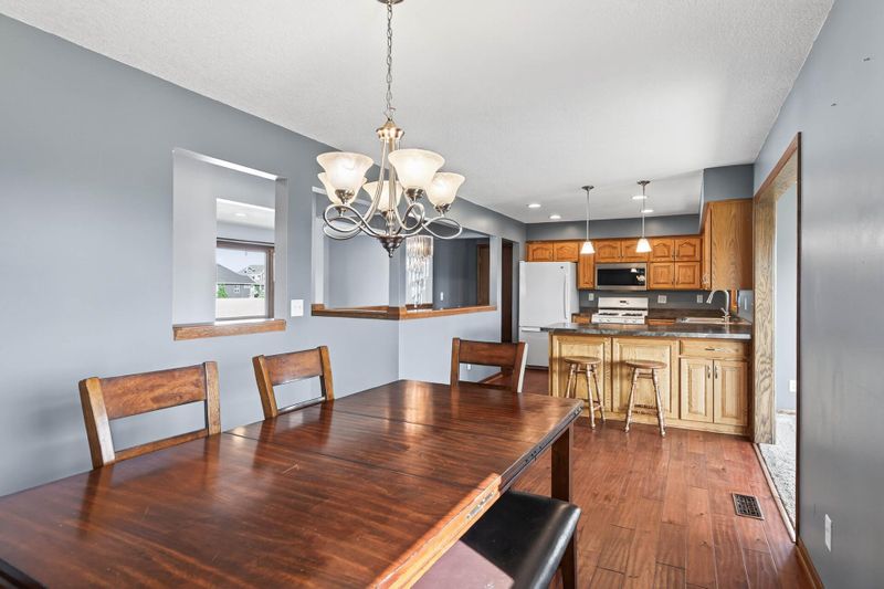 13562 141st Ave N, Dayton, MN 55327