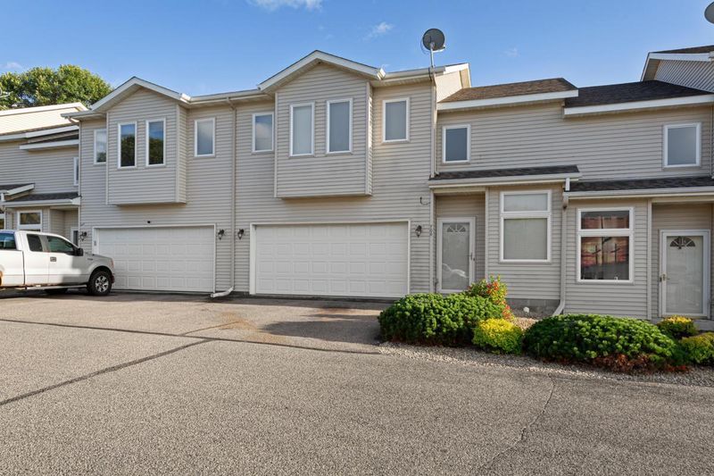 706 1st St NW, New Prague, MN 56071