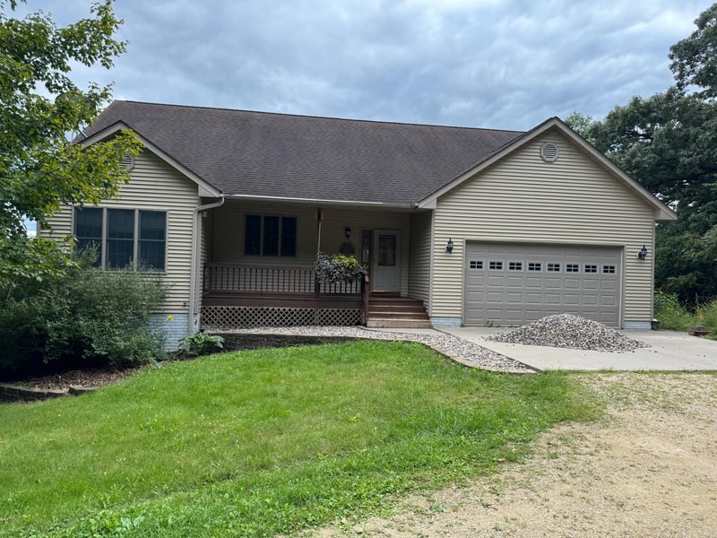 N5945 1000th St, Ellsworth, WI 54011