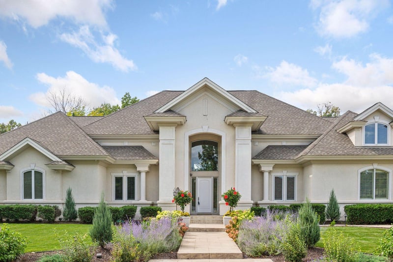 6314 Mcintyre Point, Edina, MN 55439