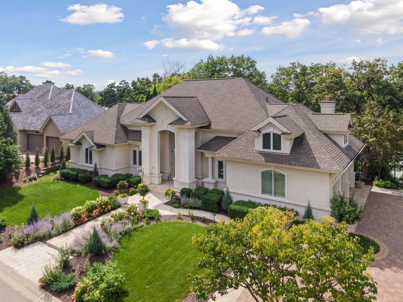 6314 Mcintyre Point, Edina, MN 55439