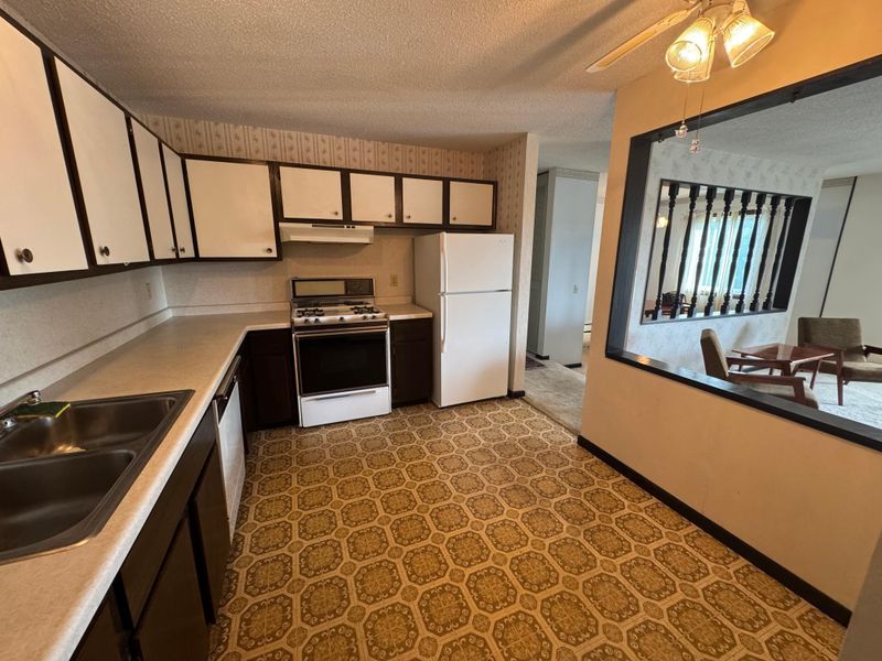 4207 Lakeside Ave N #340, Brooklyn Center, MN 55429