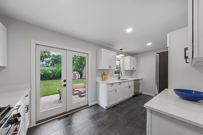 5307 Newton Ave N, Brooklyn Center, MN 55430