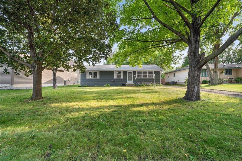 403 13th St W, Hastings, MN 55033