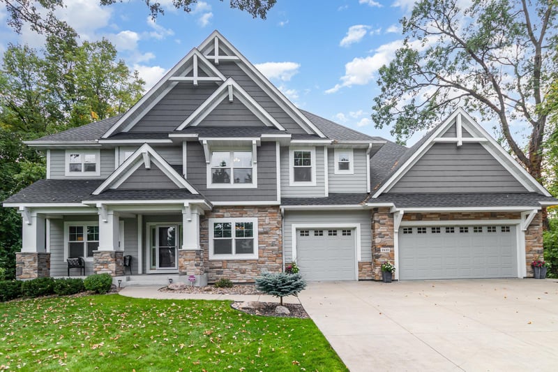 1410 Woodlands Ct SE, New Prague, MN 56071