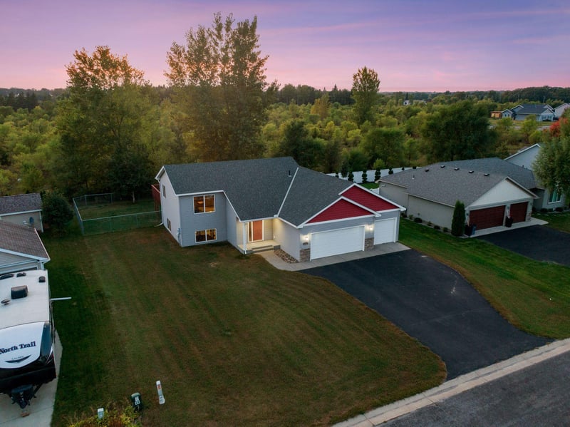 22871 Topaz St, Saint Augusta, MN 56301