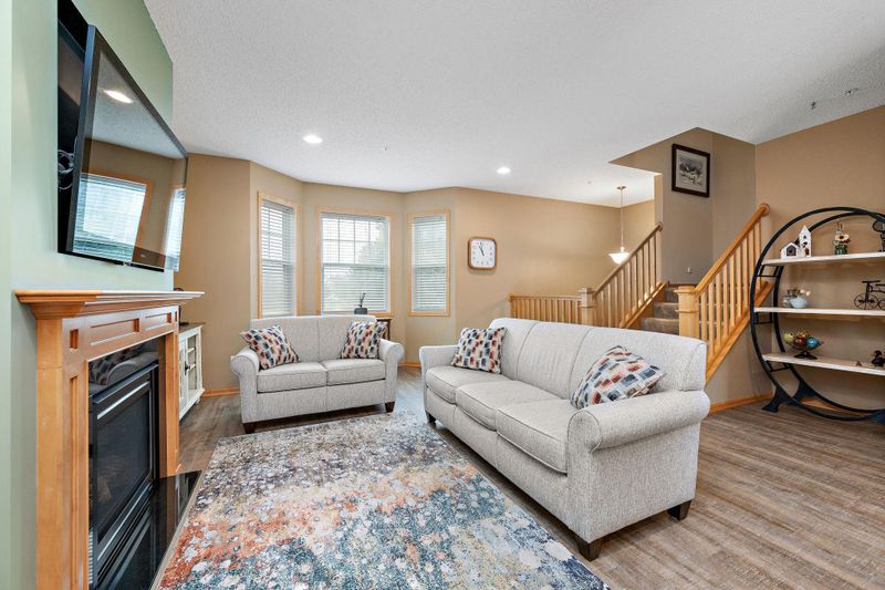 11800 Emery Village Dr N, Champlin, MN 55316