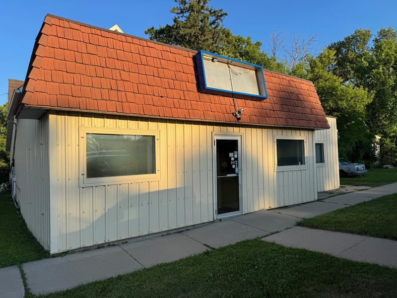 304 Riverside Ave S, Thief River Falls, MN 56701