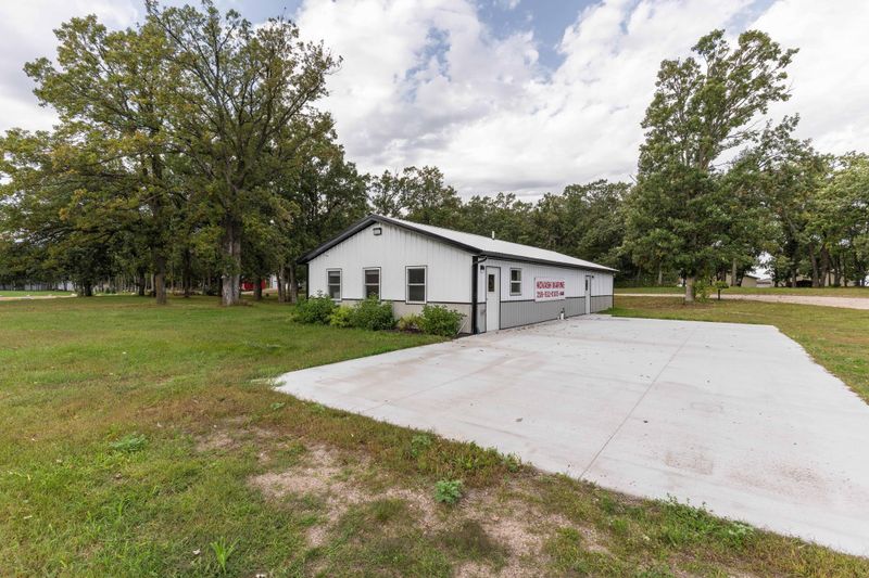 102 Pottery Dr, Ottertail, MN 56571
