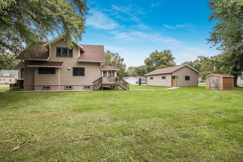 220 Sprague Ave N, Prairie Farm, WI 54762