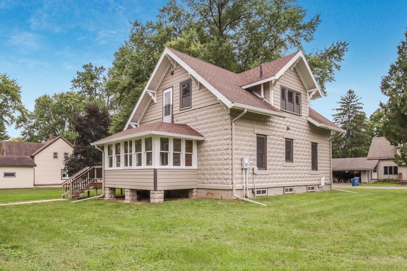 220 Sprague Ave N, Prairie Farm, WI 54762