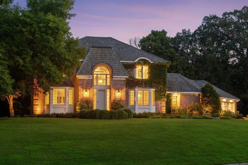 2487 Crowne Hill Rd, Minnetonka, MN 55305