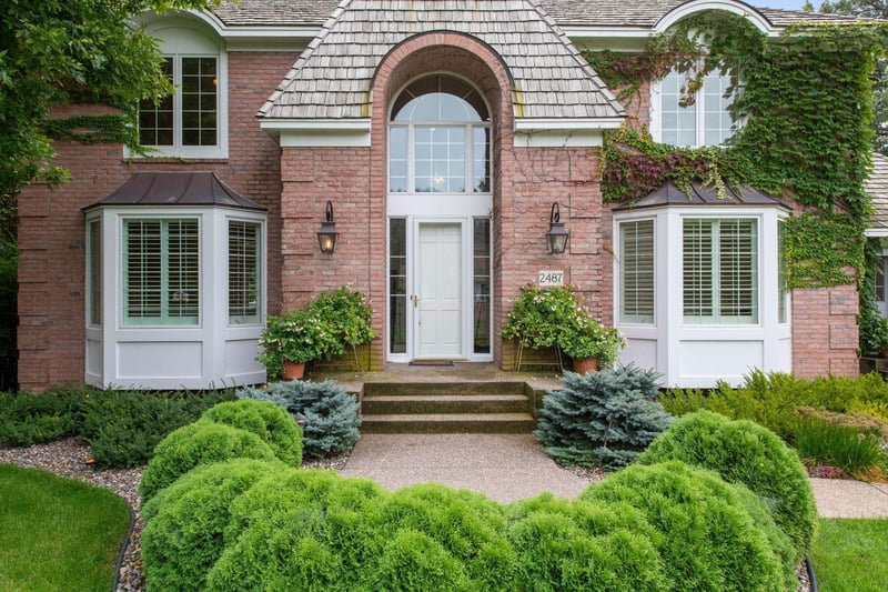 2487 Crowne Hill Rd, Minnetonka, MN 55305