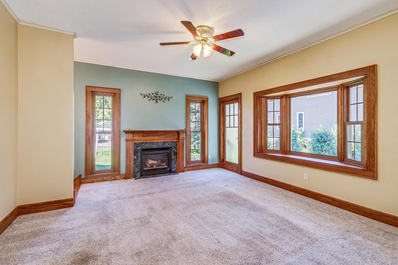 417 W Horseshoe Dr, Shoreview, MN 55126