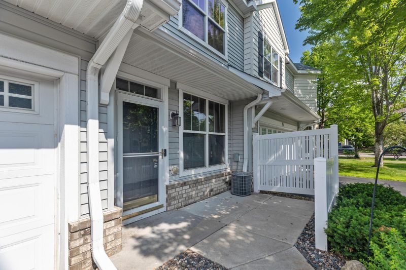 1608 Legacy Pw E #6, Maplewood, MN 55109