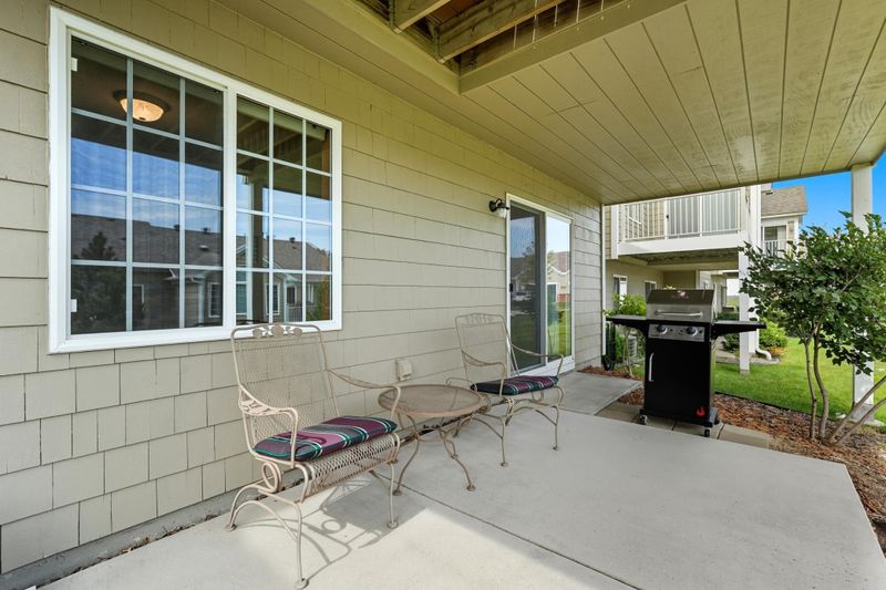 671 Regent Ln, Waconia, MN 55387
