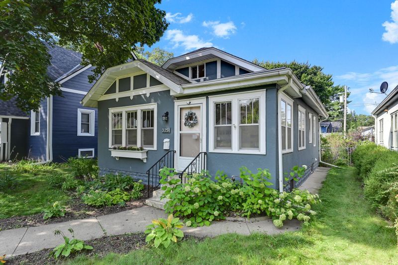 3251 Upton Ave N, Minneapolis, MN 55412