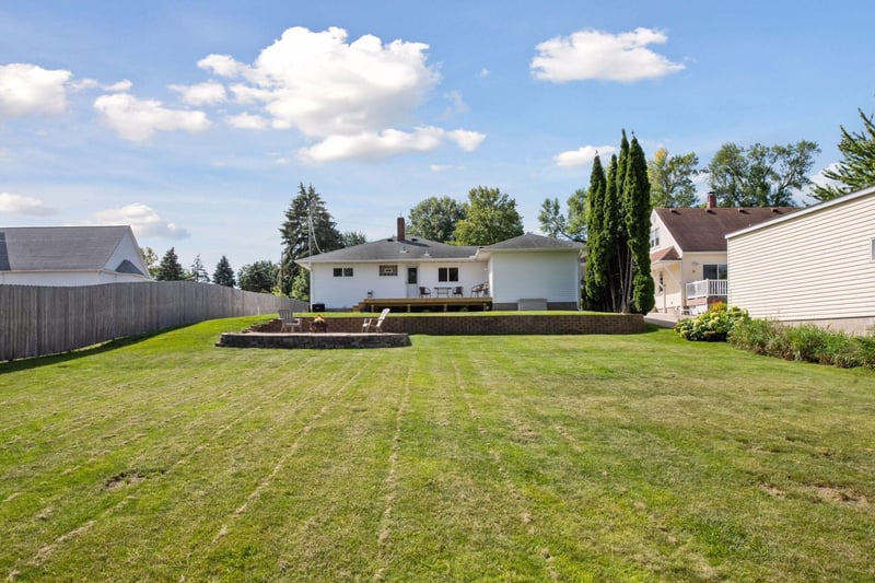 217 2nd St NW, Mayer, MN 55360