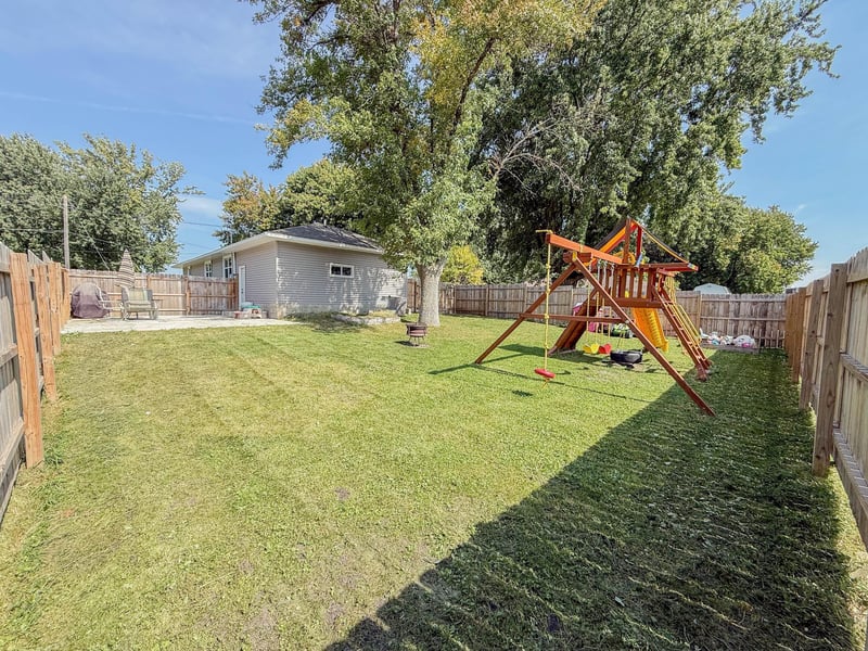 234 4th St NE, Pennock, MN 56279