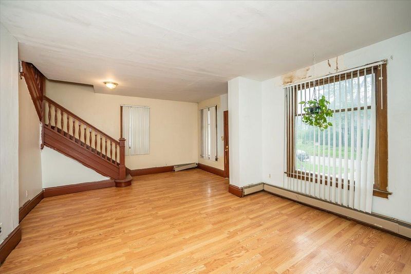 1422 N 11th St, Superior, WI 54880