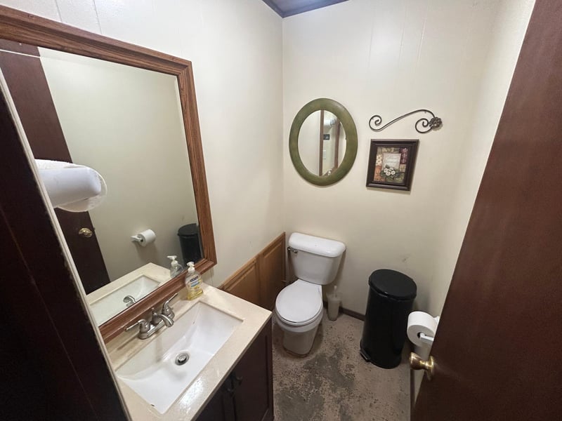 194 Main St, Round Lake, MN 56167