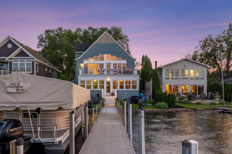 2819 Mckenzie Point Rd, Minnetonka, MN 55391