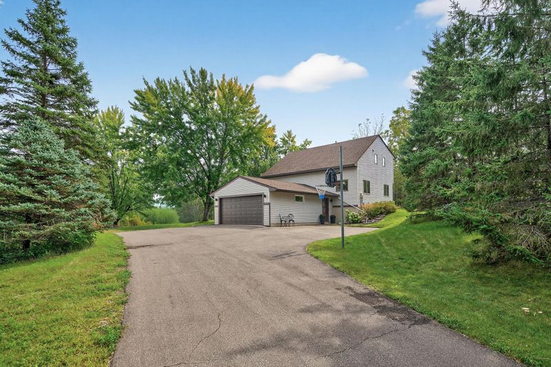 14022 E Oakgreen Cir S, Afton, MN 55001