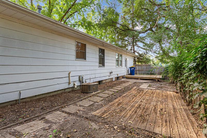 118 13th St NW, Faribault, MN 55021