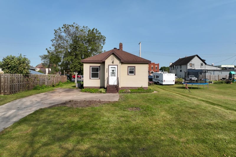 202 6th Ave N, Strum, WI 54770