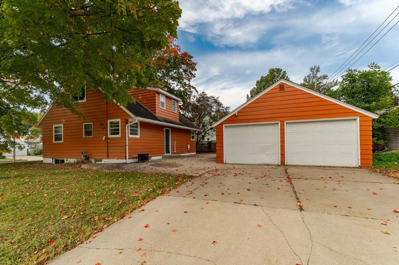 507 14th St NW, Rochester, MN 55901