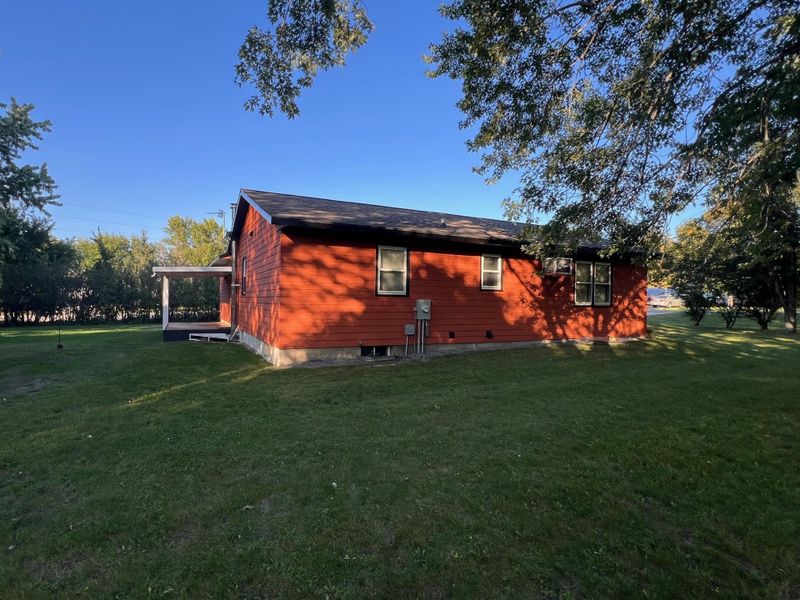 1110 Eckert St NW, Alexandria, MN 56308