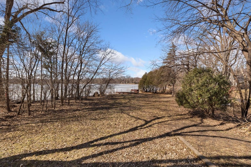 1208 Edgewater Ave, Arden Hills, MN 55112