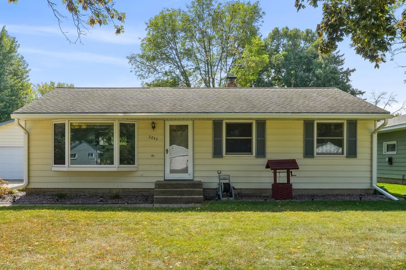 2244 Roth Pl, White Bear Lake, MN 55110