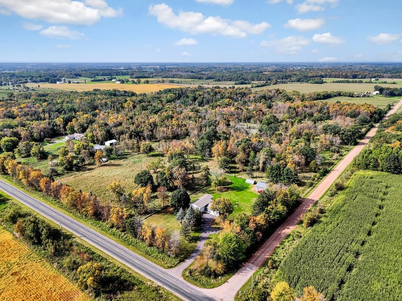 31740 Redwing Ave, Shafer, MN 55074