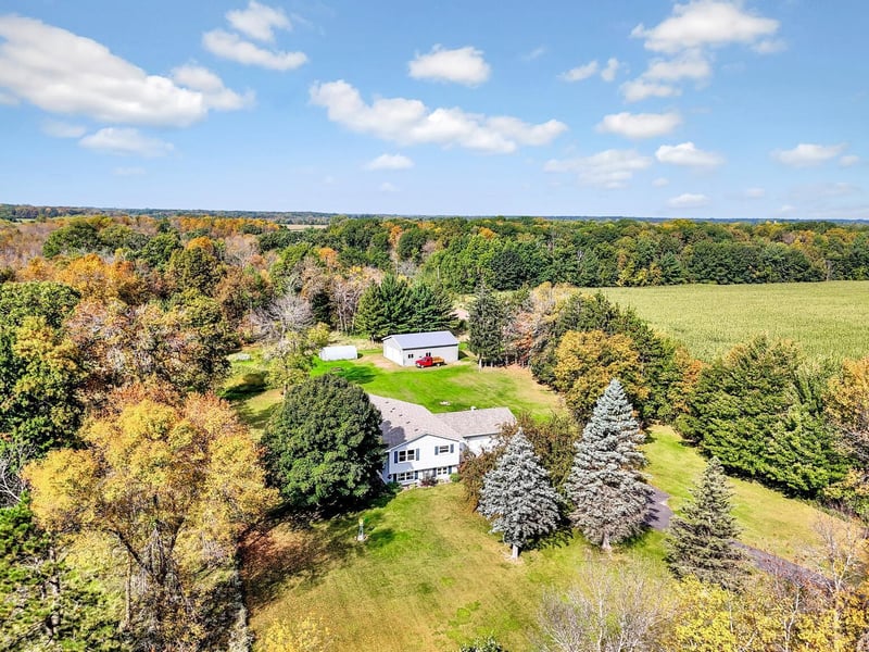 31740 Redwing Ave, Shafer, MN 55074