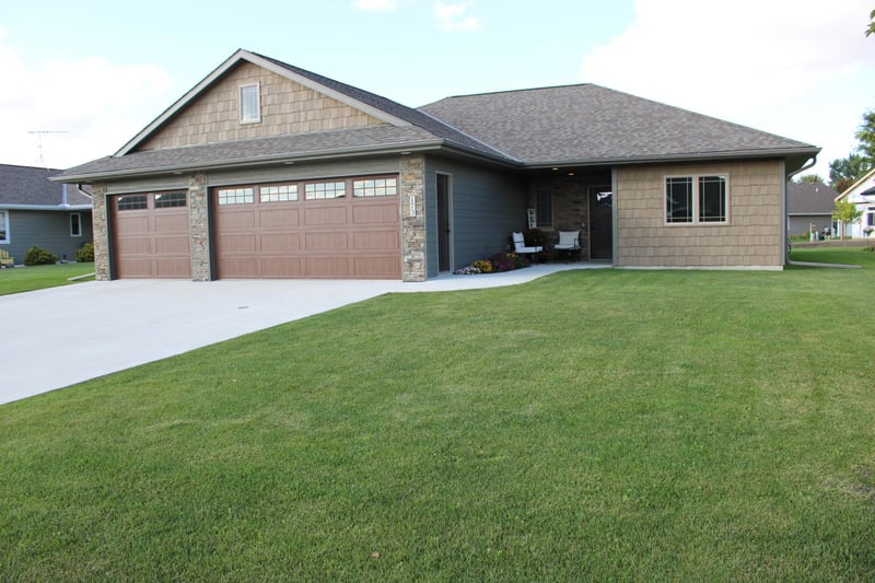 173 Denver Ave SE, Hutchinson, MN 55350