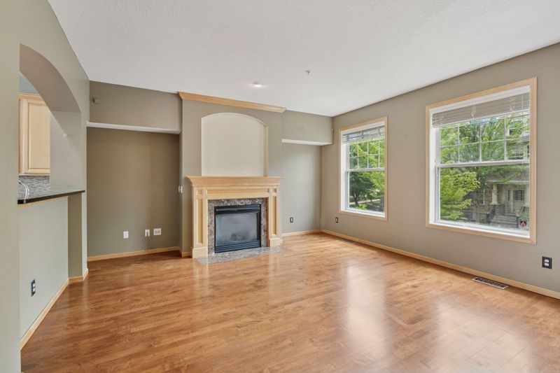 11350 Stratton Ave, Eden Prairie, MN 55344