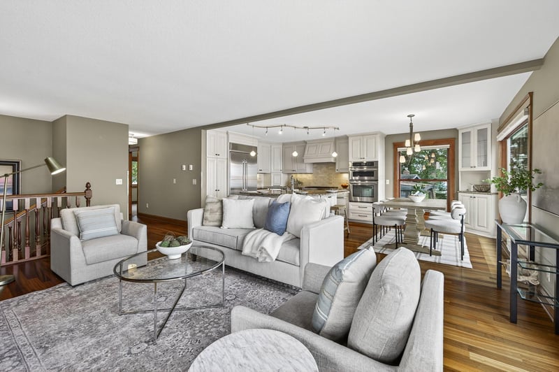 80 Lake Dr E, Annandale, MN 55302