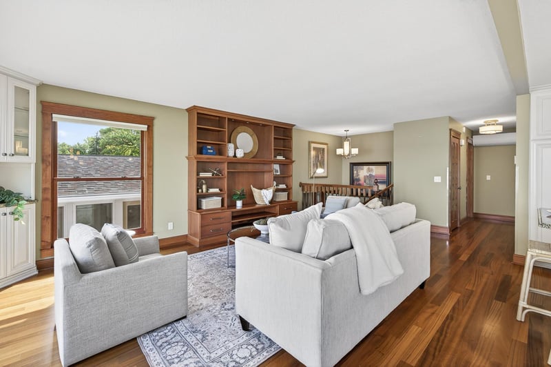 80 Lake Dr E, Annandale, MN 55302