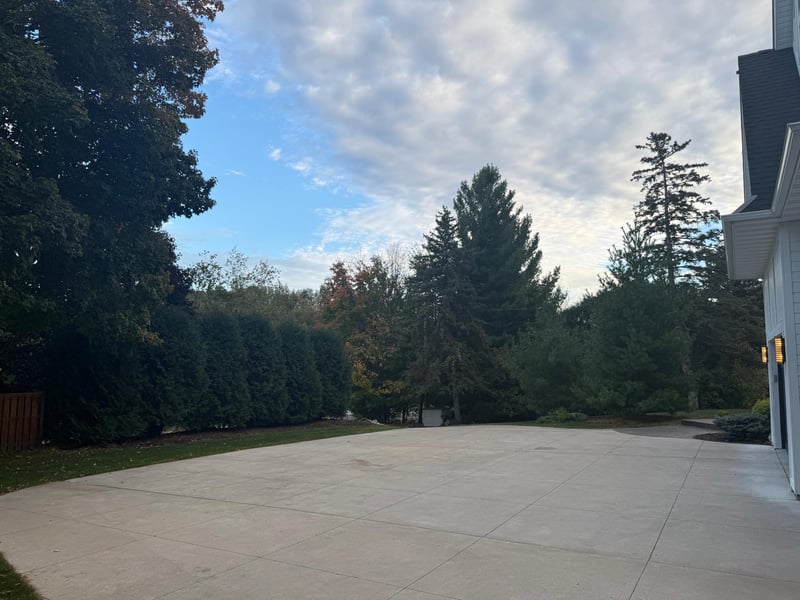 4040 Tonkawood Rd, Minnetonka, MN 55345