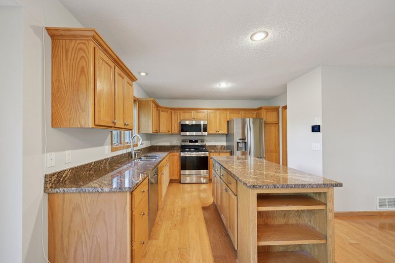 3462 Kalenda Ave NE, Saint Michael, MN 55376