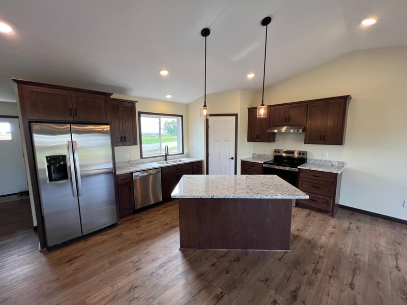 311 11th St SE, Freeport, MN 56331